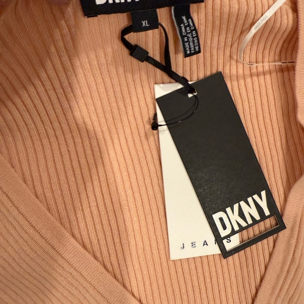 DKNY Women's V-Neck Sweater in Blush Pink - Picture 3 of 6